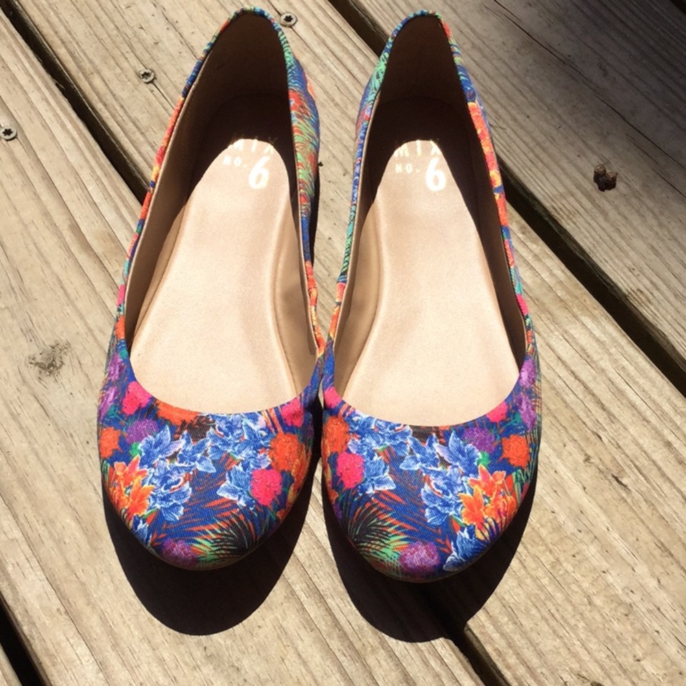 Ballet flats